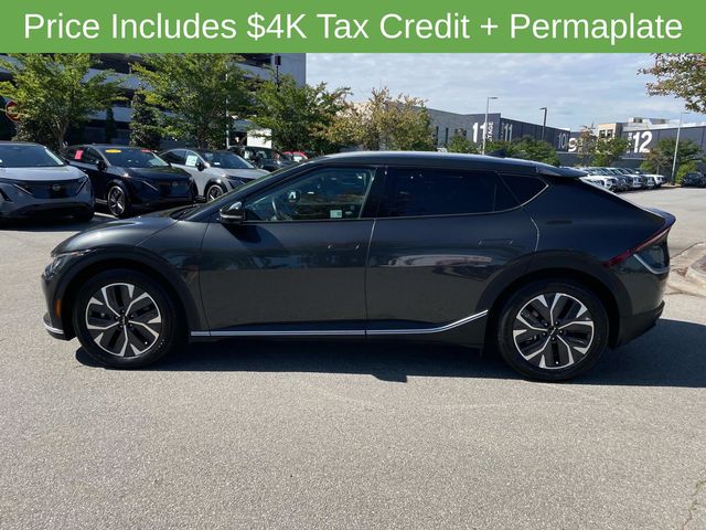 Vehicle image 8 of 27
