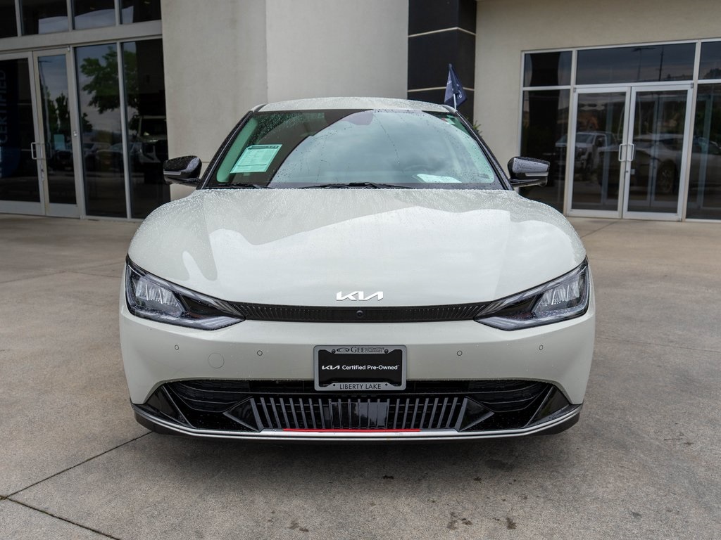 Vehicle image 2 of 36