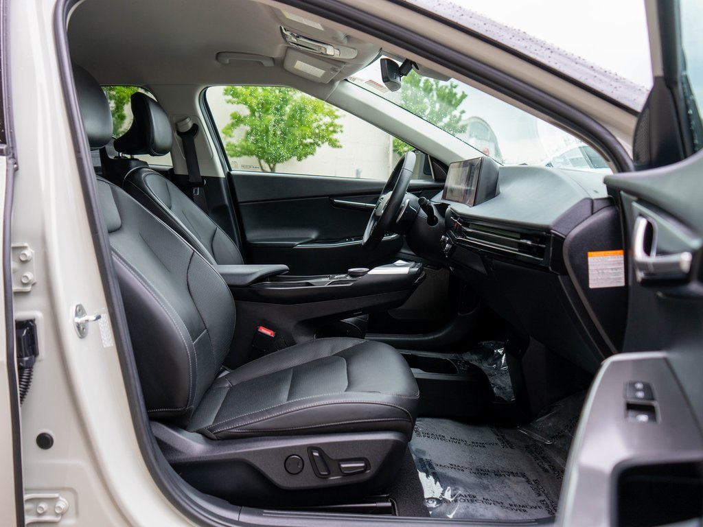 Vehicle image 19 of 36
