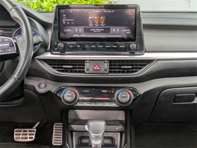 2022 Kia Forte GT Image 23 of 33