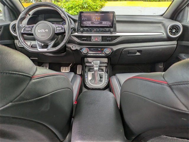 2022 Kia Forte GT Image 18 of 33