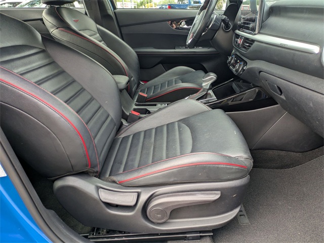 2022 Kia Forte GT Image 12 of 33