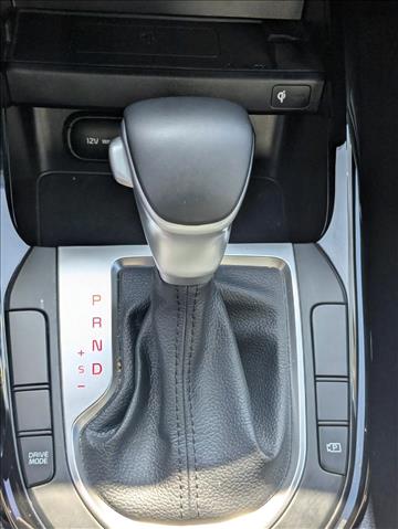 Vehicle image 23 of 27
