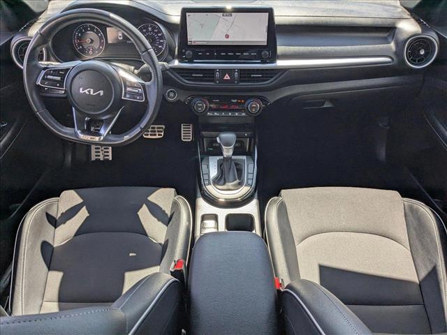 Vehicle image 18 of 27