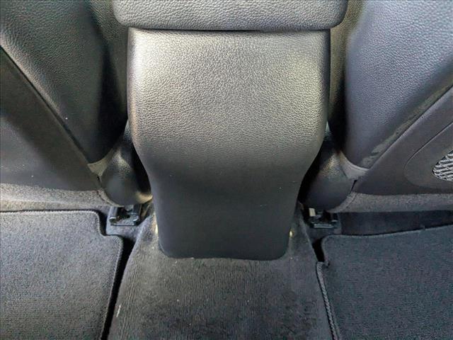 Vehicle image 25 of 27