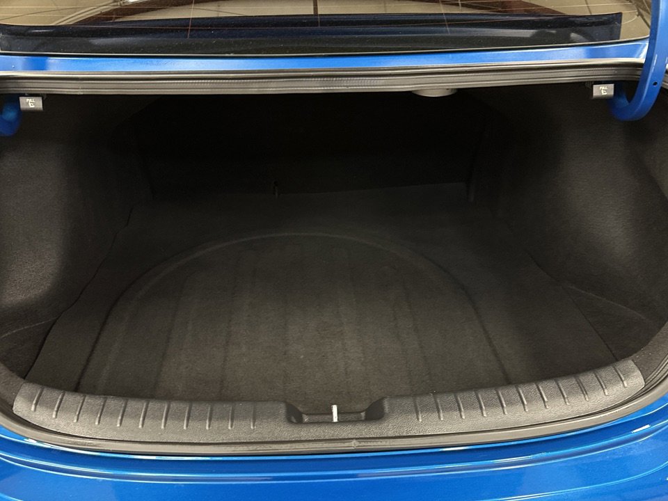 Vehicle image 8 of 30