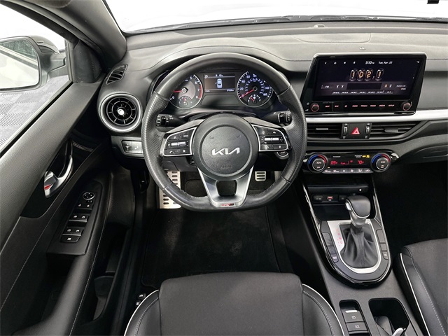 Vehicle image 11 of 40