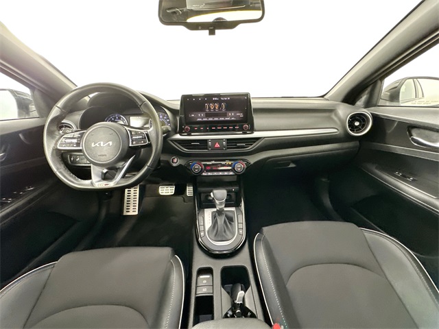 Vehicle image 9 of 40