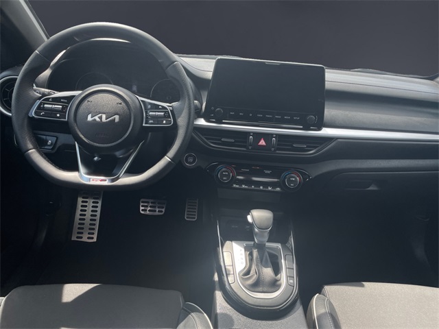 Vehicle image 13 of 15