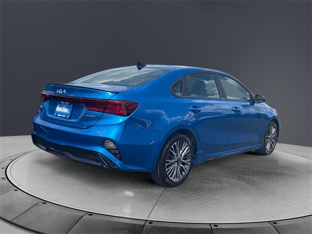 Vehicle image 5 of 15