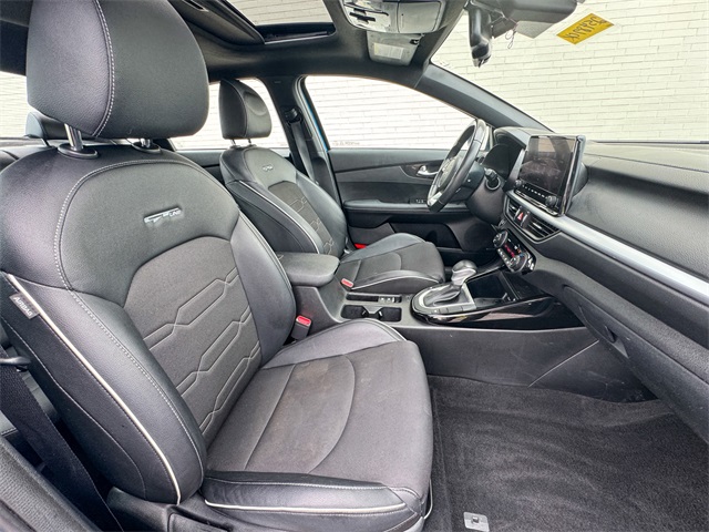 Vehicle image 22 of 48