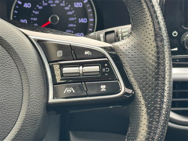 Vehicle image 33 of 48