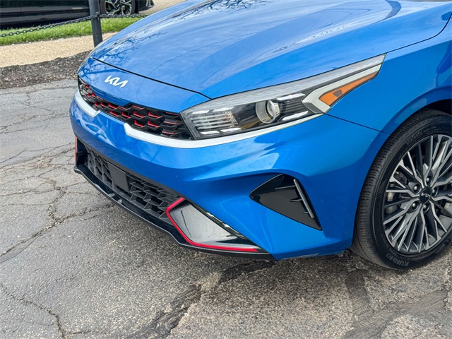 Vehicle image 11 of 48