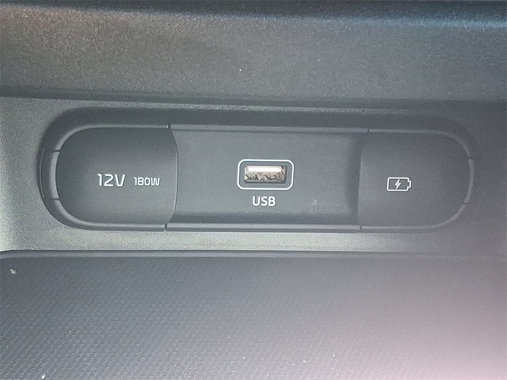 Vehicle image 24 of 31