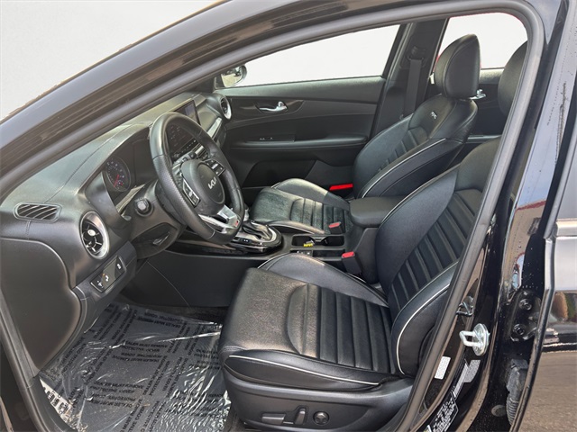 Vehicle image 9 of 27