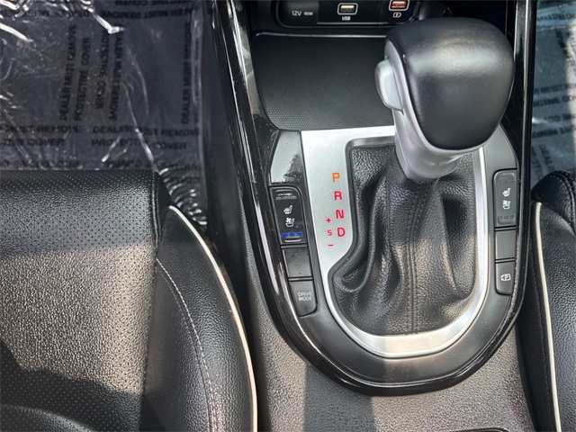 Vehicle image 16 of 27