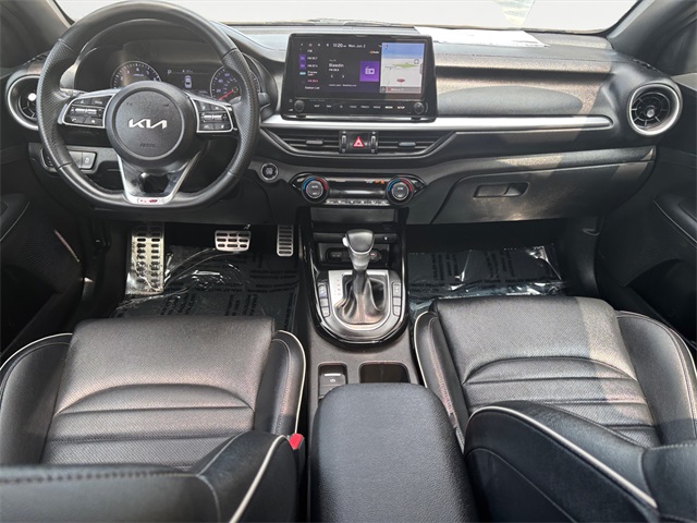 Vehicle image 10 of 27