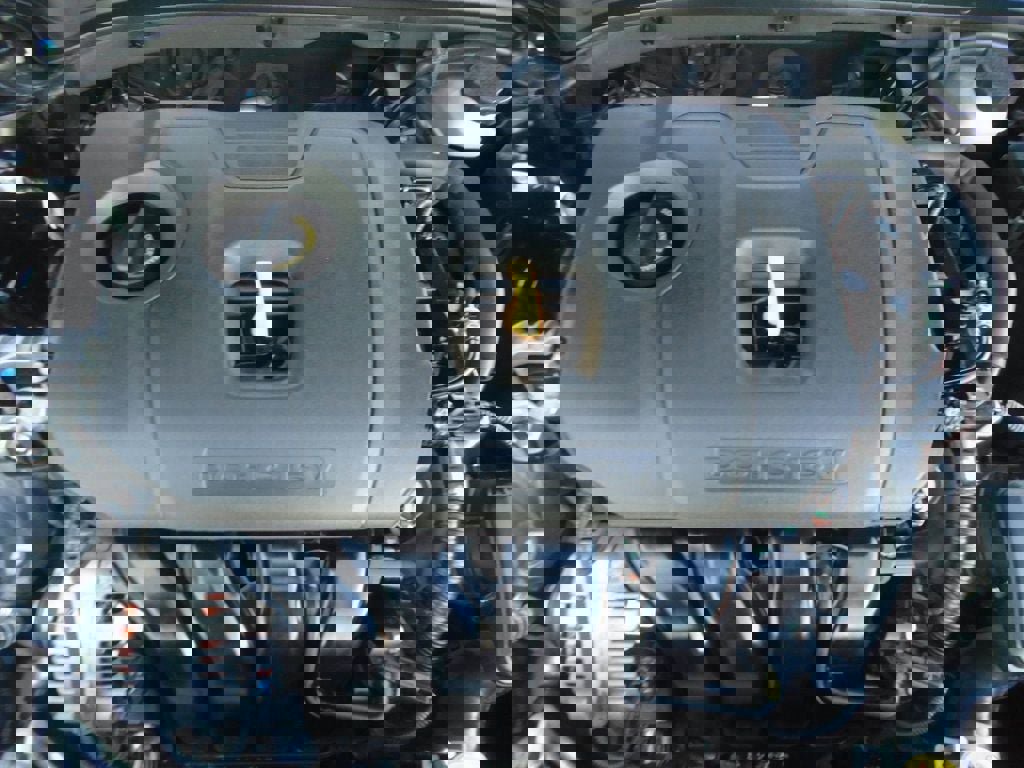 Vehicle image 41 of 46