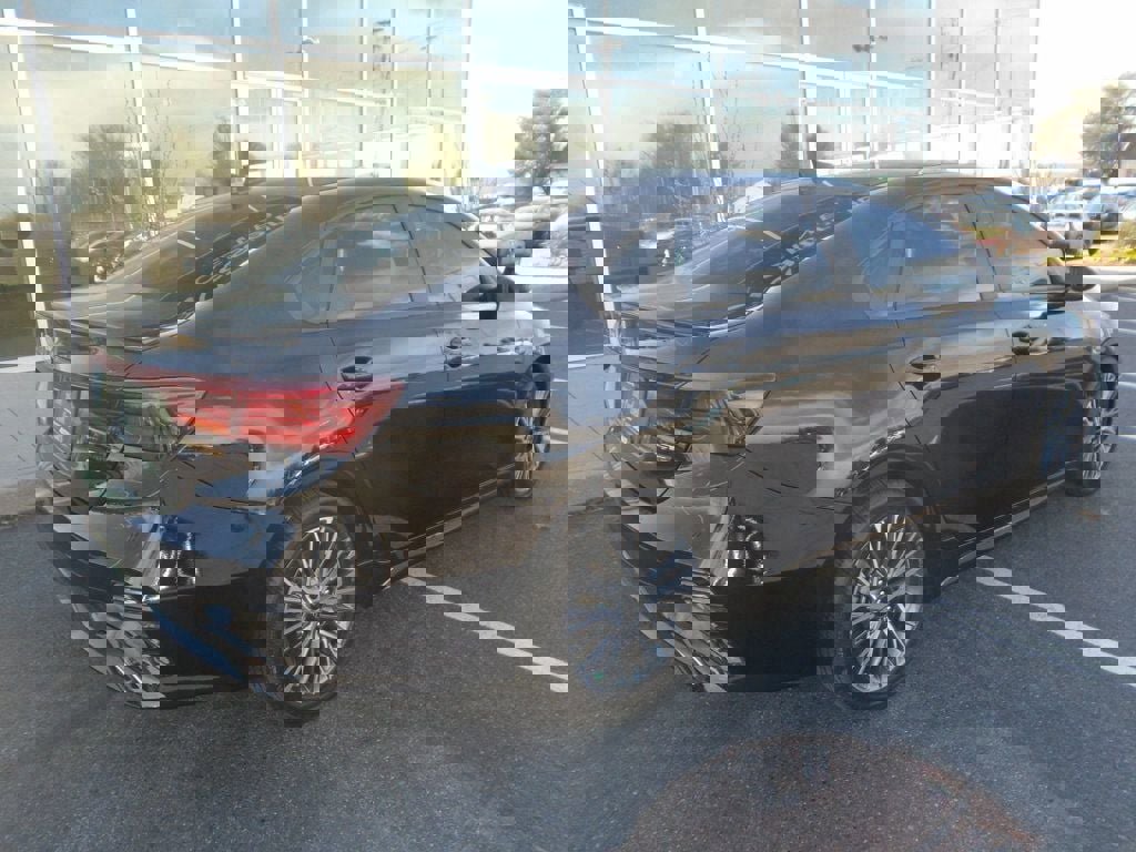 Vehicle image 3 of 46