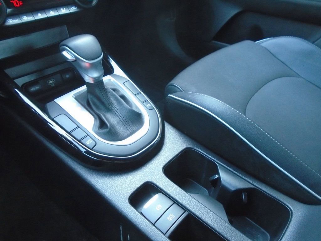 Vehicle image 26 of 46