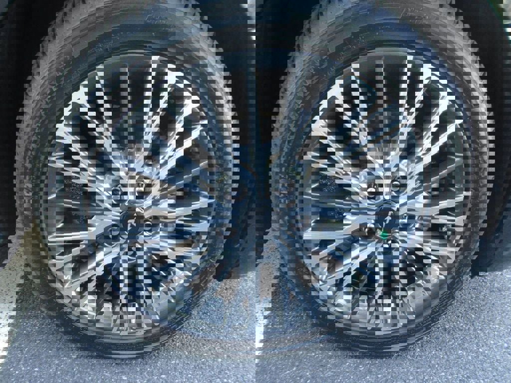 Vehicle image 45 of 46