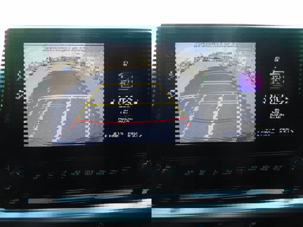 Vehicle image 23 of 46