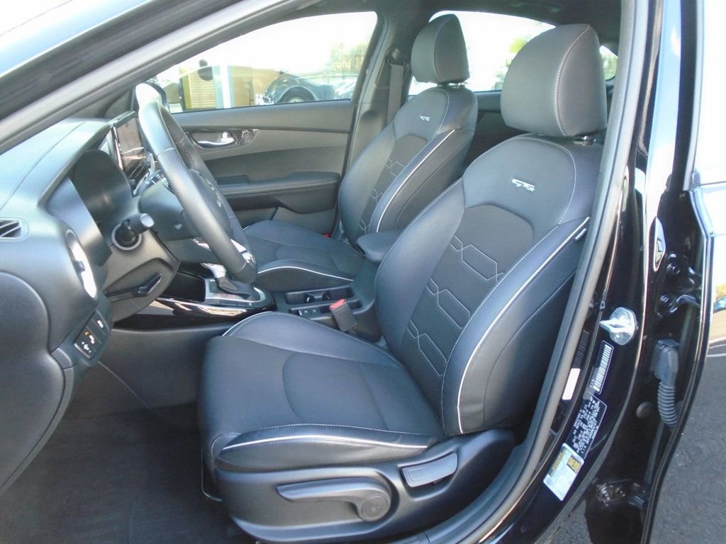 Vehicle image 12 of 46