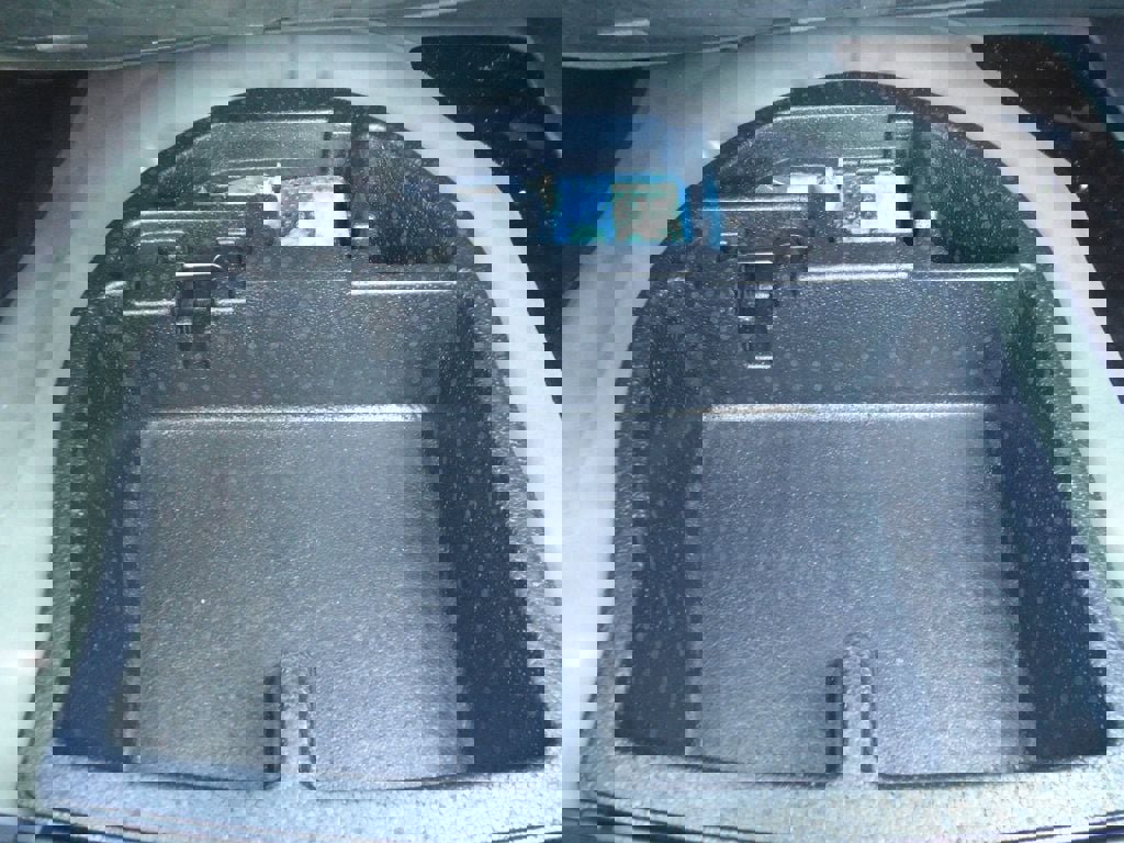 Vehicle image 40 of 46
