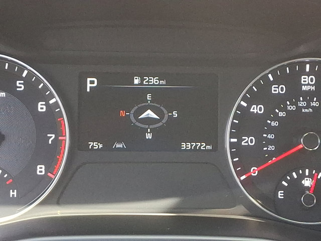 Vehicle image 22 of 31