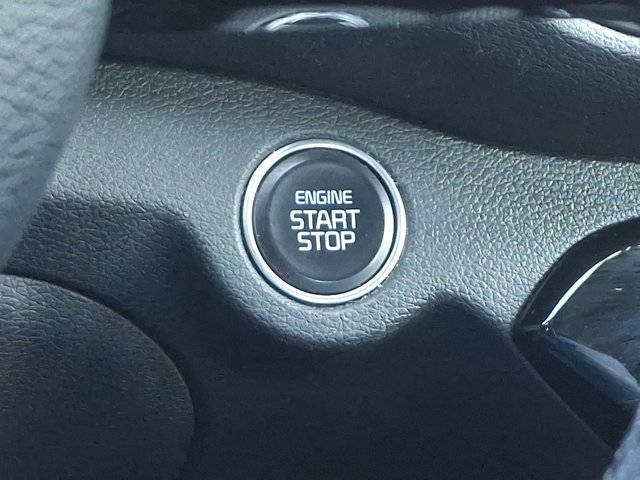 Vehicle image 25 of 31