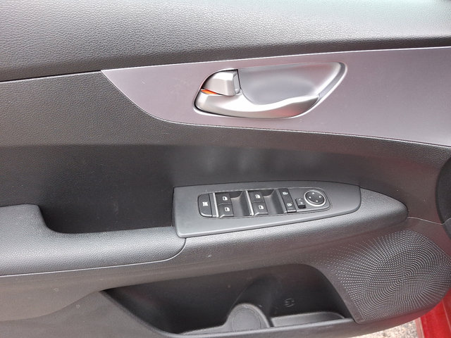 Vehicle image 12 of 30