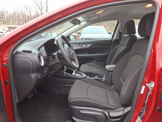Vehicle image 14 of 30