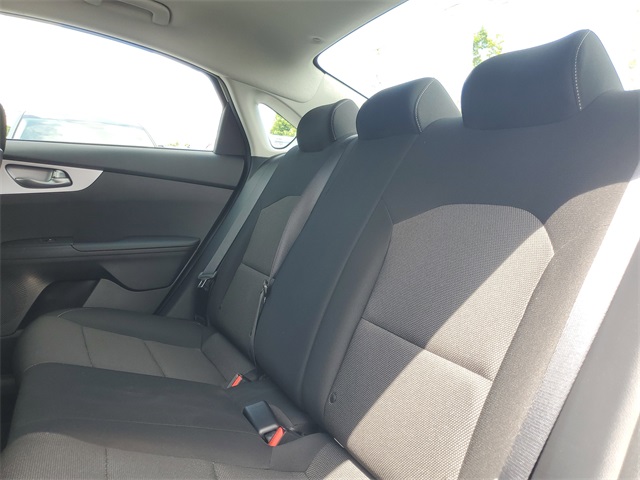 Vehicle image 9 of 25