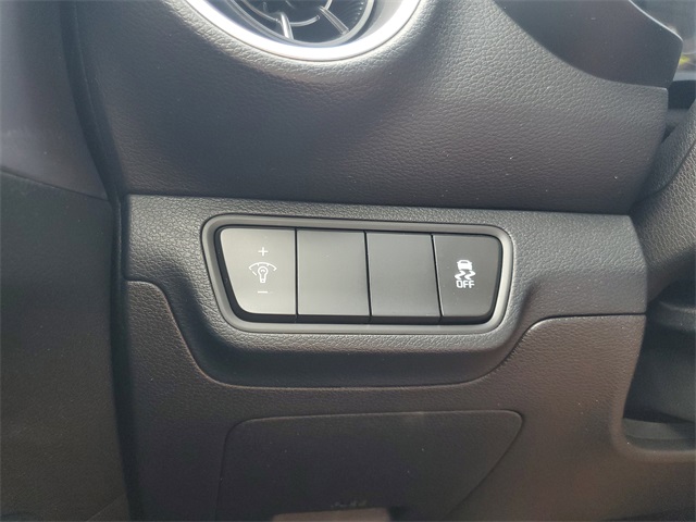 Vehicle image 24 of 25