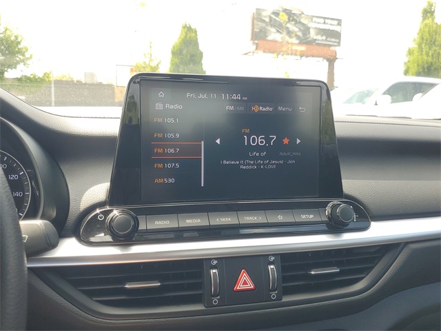 Vehicle image 16 of 25