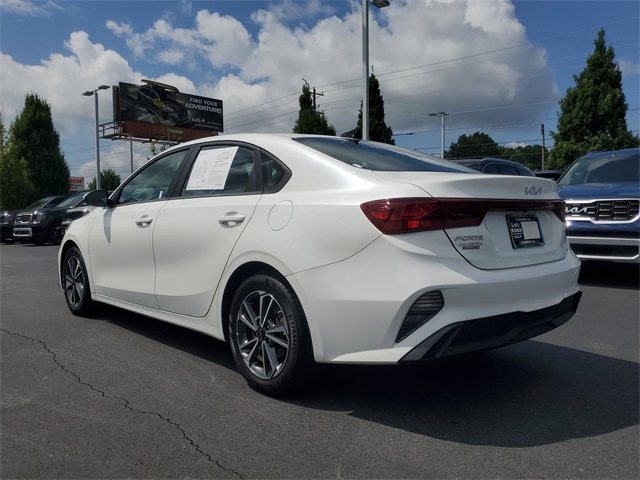Vehicle image 6 of 25