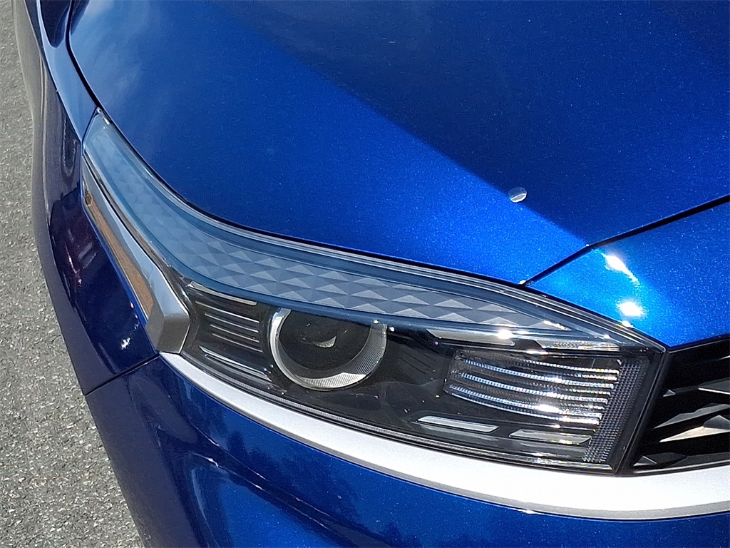 Vehicle image 9 of 30