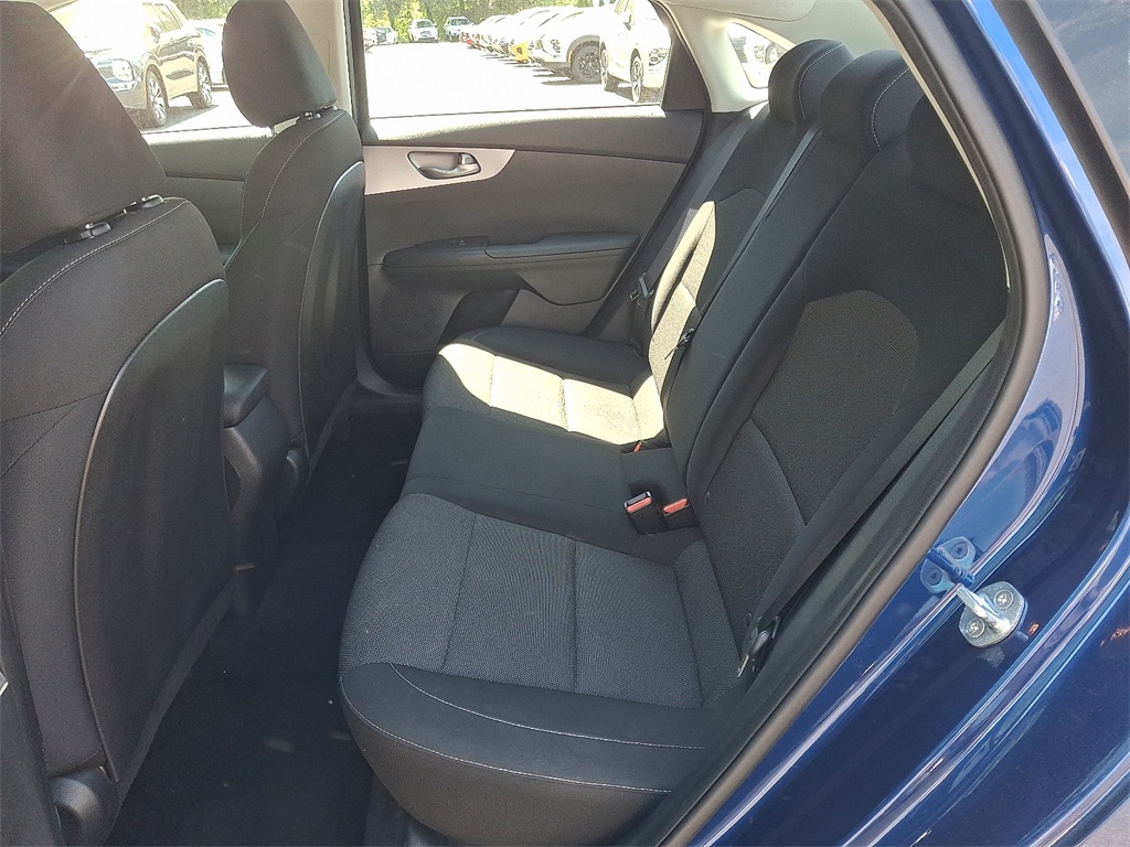 Vehicle image 10 of 30