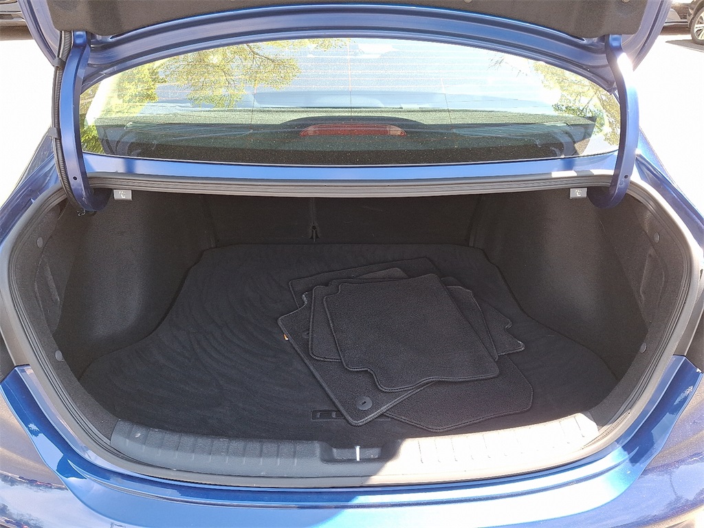 Vehicle image 29 of 30