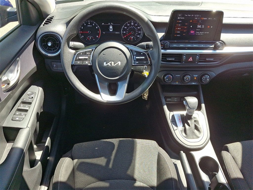 Vehicle image 11 of 30