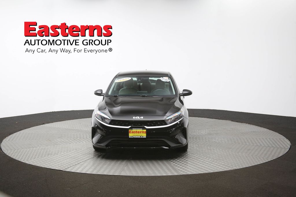 Vehicle image 4 of 61