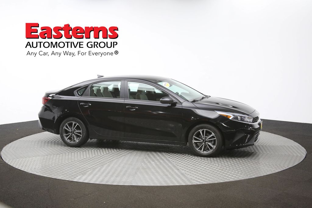 Vehicle image 6 of 61