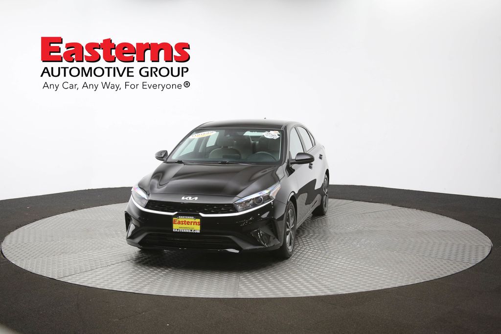 Vehicle image 27 of 61