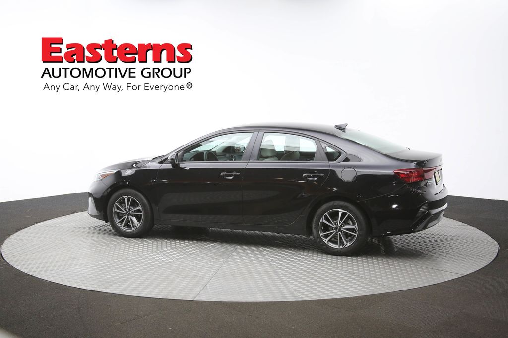 Vehicle image 8 of 61