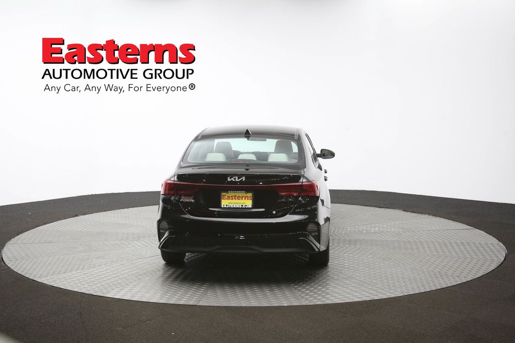 Vehicle image 5 of 61