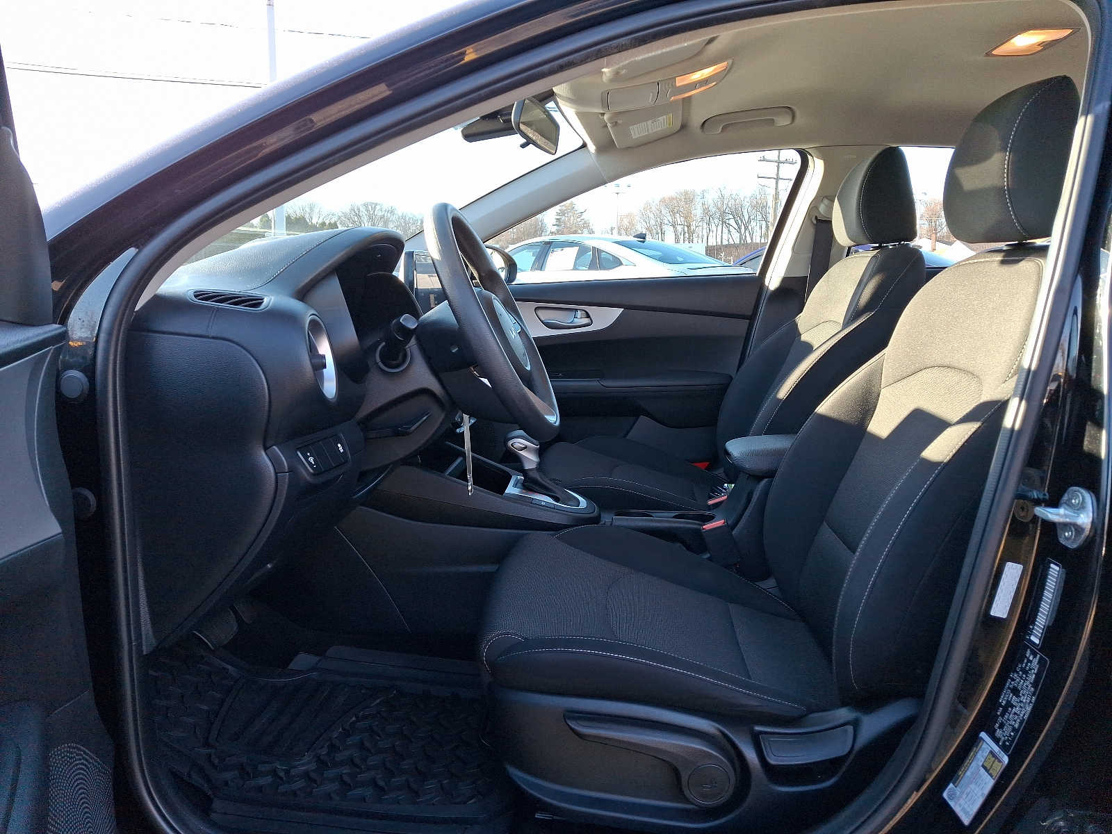 Vehicle image 13 of 30