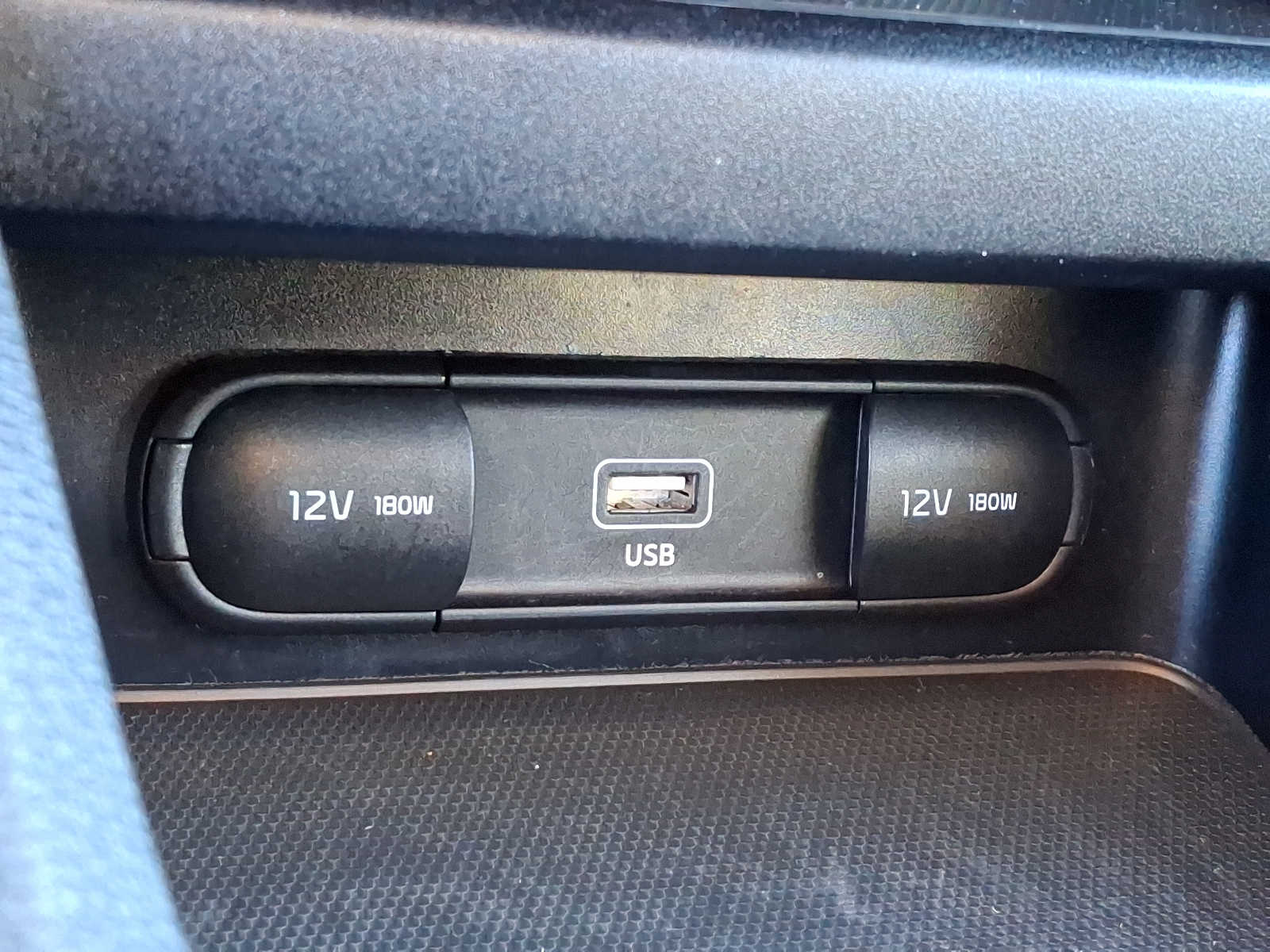 Vehicle image 22 of 30