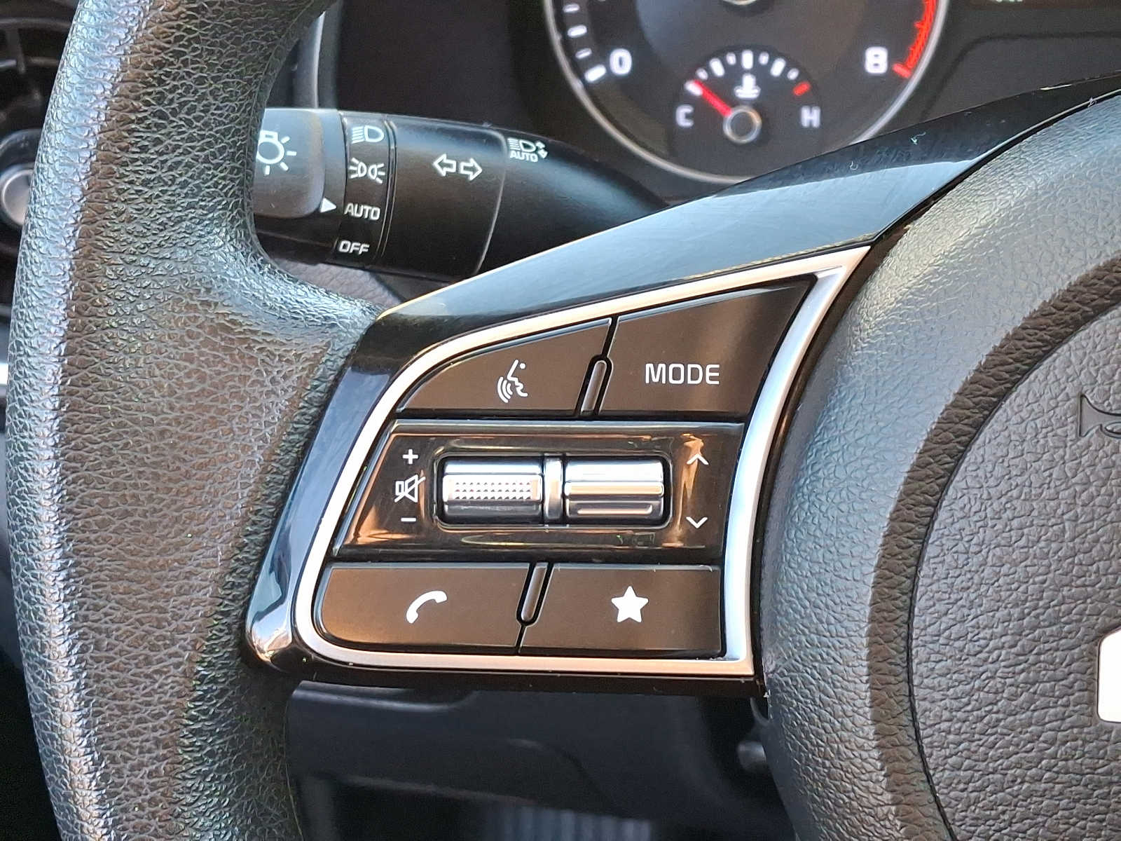 Vehicle image 20 of 30