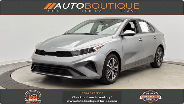 2022 Kia Forte LXS Image 1 of 31