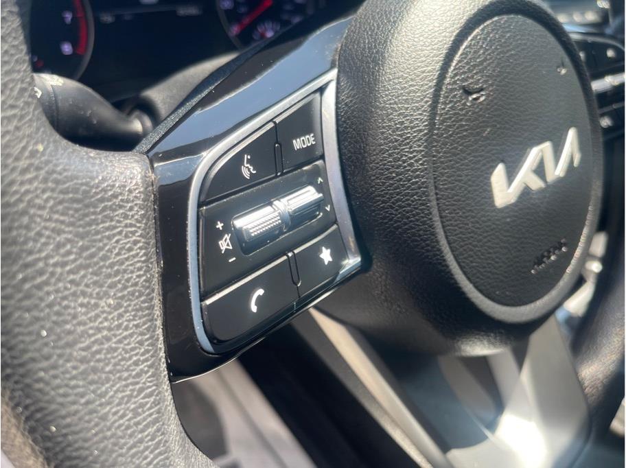 Vehicle image 20 of 21